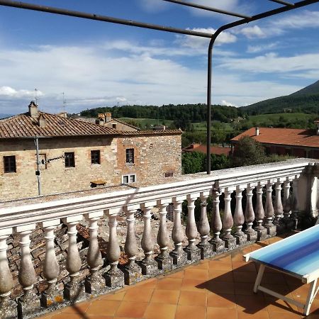 Apartamento Mansarda Con Solarium Panoramico Su Centro Storico Di Sarteano Vicino Alle Famose Terme Della Val D'Orcia Exterior foto