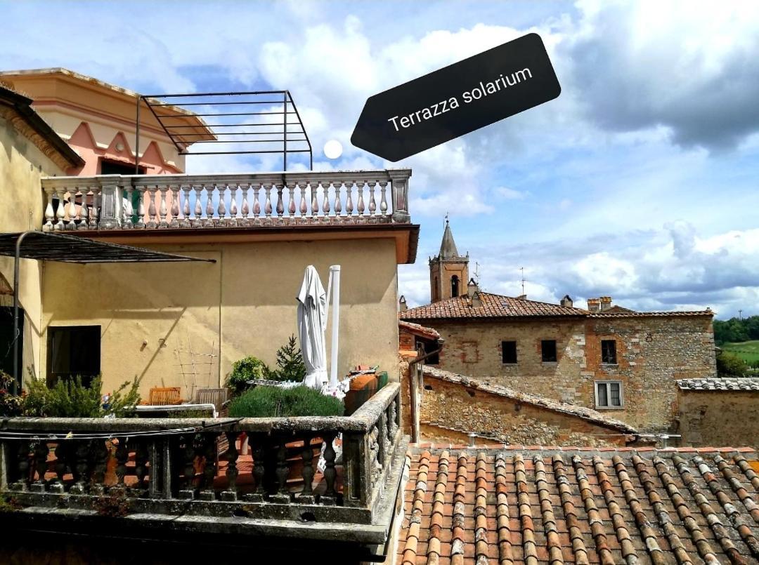 Apartamento Mansarda Con Solarium Panoramico Su Centro Storico Di Sarteano Vicino Alle Famose Terme Della Val D'Orcia Exterior foto