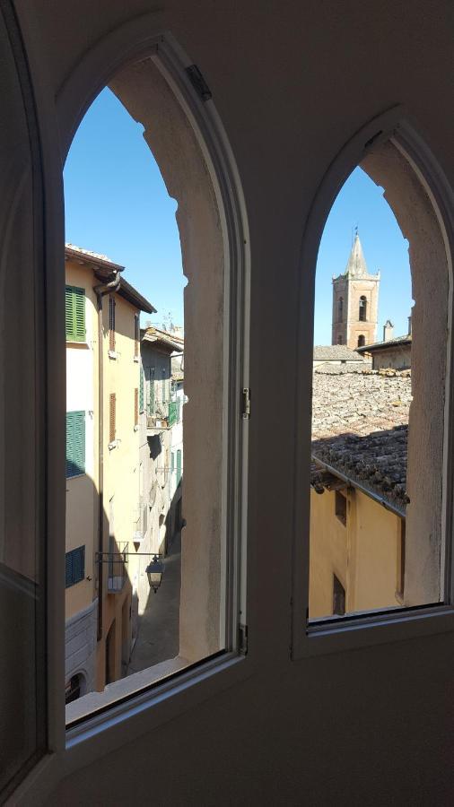 Apartamento Mansarda Con Solarium Panoramico Su Centro Storico Di Sarteano Vicino Alle Famose Terme Della Val D'Orcia Exterior foto